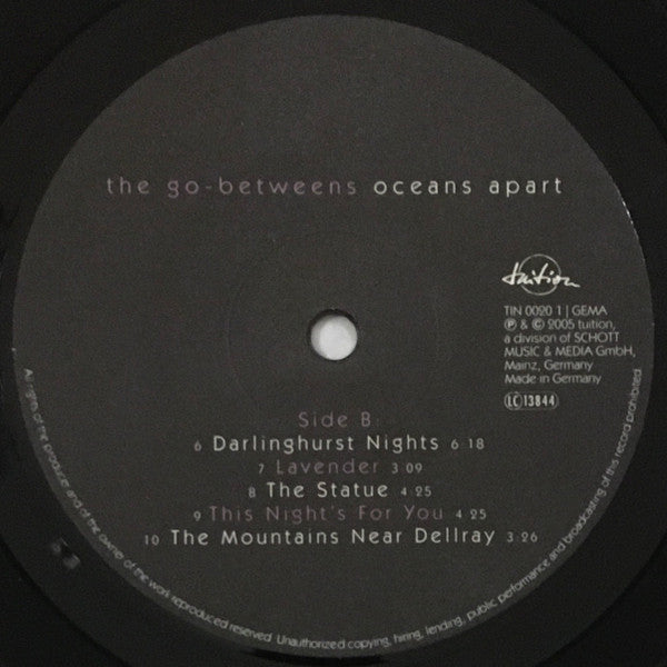 The Go-Betweens : Oceans Apart (LP, Album)