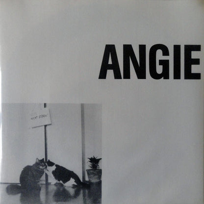 Angie Mörth : Scheue Treue / Goldfinger (7")